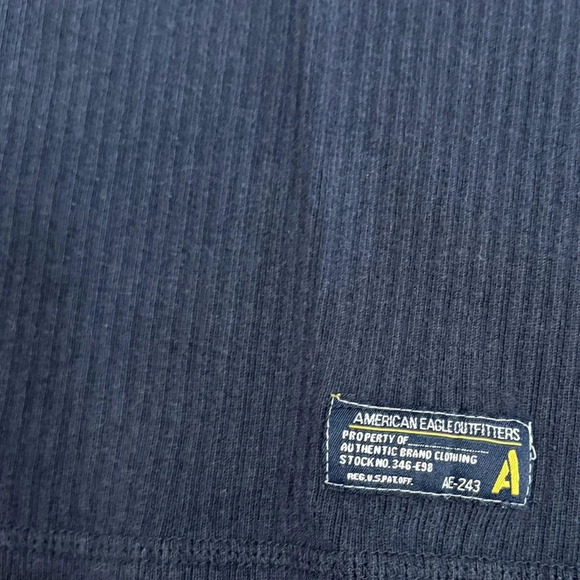 Vintage American Eagle V-Neck Sweater - Picture 3 of 7